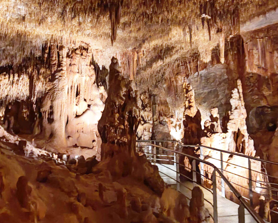 Tropfsteinhöhle von Petralona - ein Naturwunder auf Chalkidiki