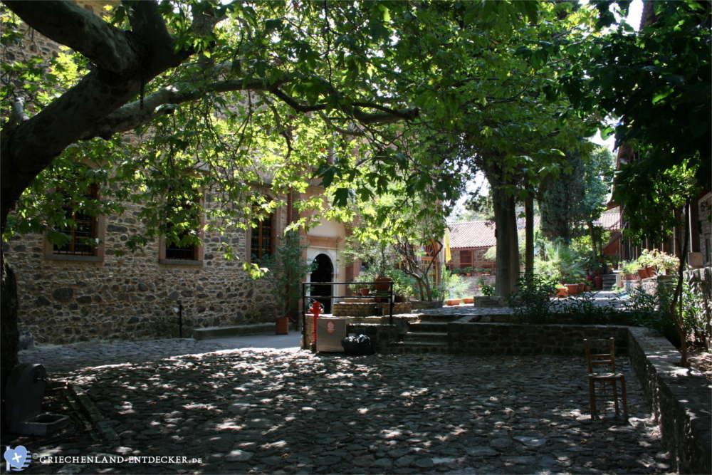 kloster taxiarches mantamados lesbos 3