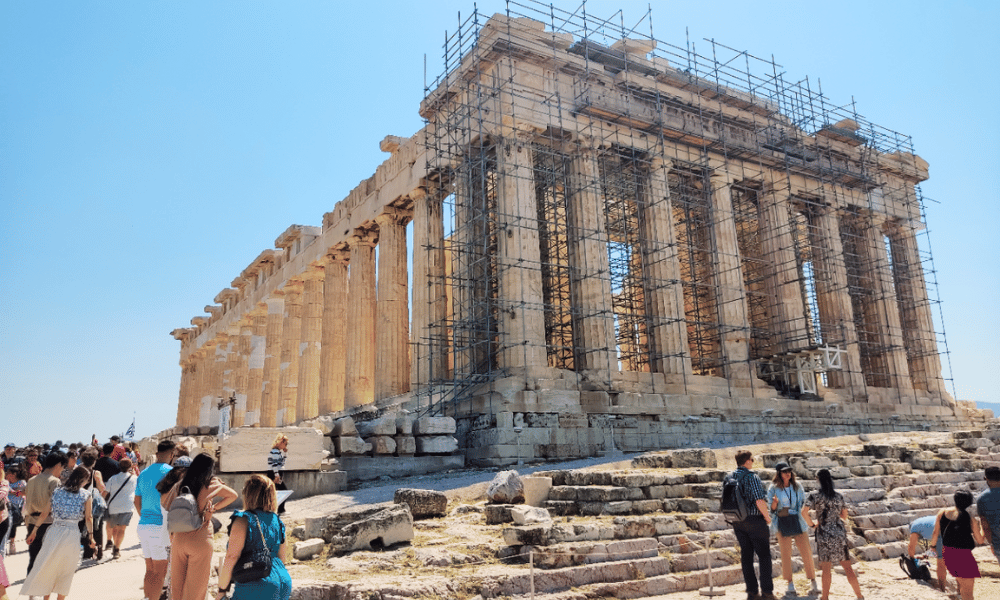 Der Parthenon auf der Akropolis von Athen